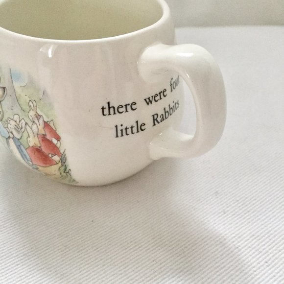 Wedgewood Beatrix Potter 2 Handle Peter Rabbit Child's Cup Mug 2 3/4 - Picture 6 of 7